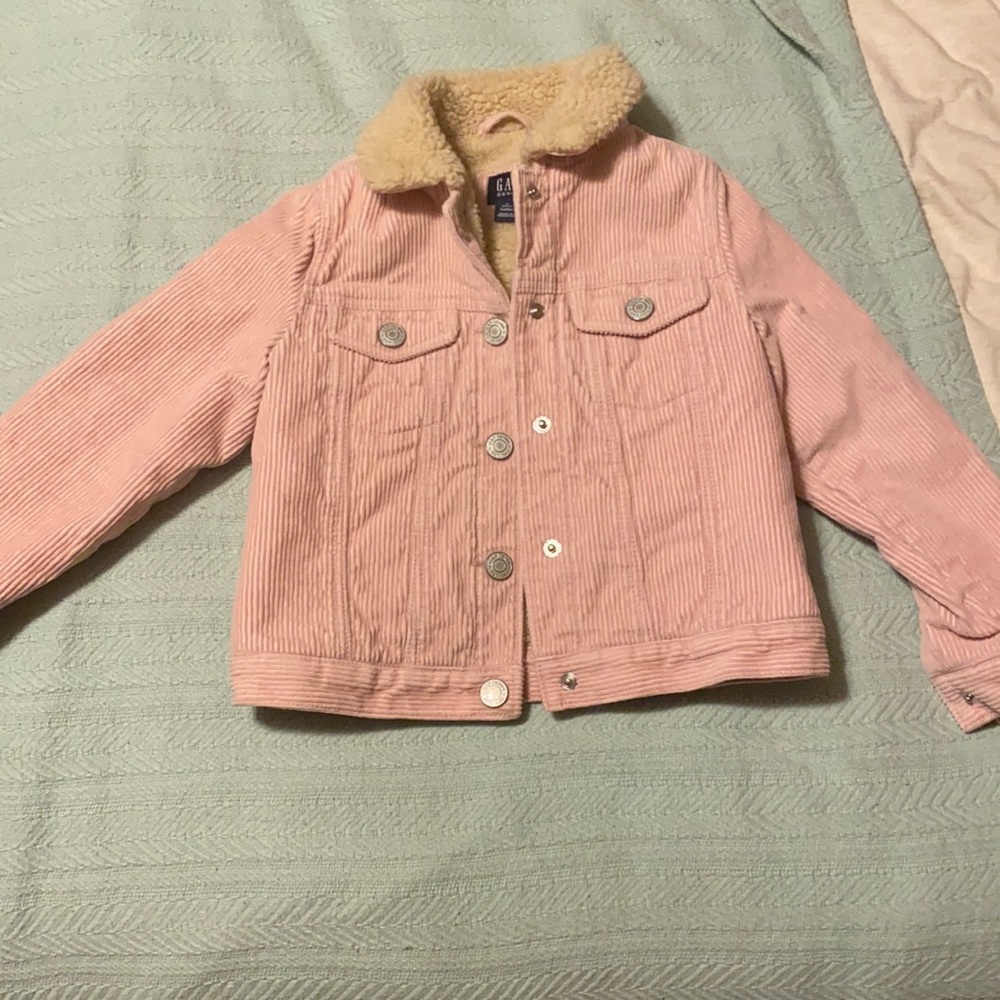 Gap kids pink corduroy jacket with Sherpa lining.